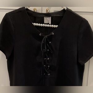 🔴PAPER CRANE BLACK LACE UP TOP🔴